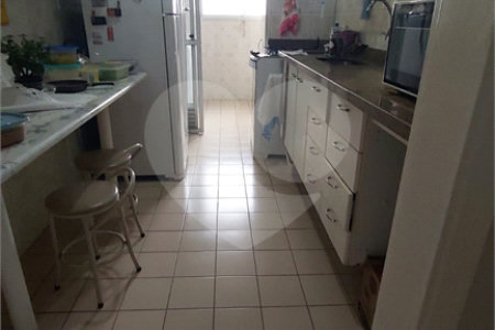 Apartamento à venda com 3 quartos, sendo 1 suíte,  em Vila Gomes Cardim, São Paulo, SP