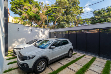 Casa Térrea à venda com 3 suítes em Alto da Boa Vista, São Paulo, SP