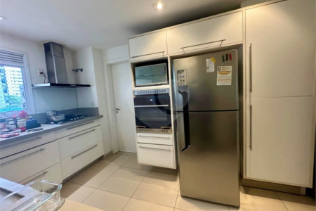 Apartamento à venda com 4 suítes em Vila Olímpia, São Paulo, SP