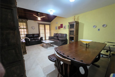 Casa à venda com 4 quartos, sendo 2 suítes, em Geribá, Armação dos Búzios, RJ