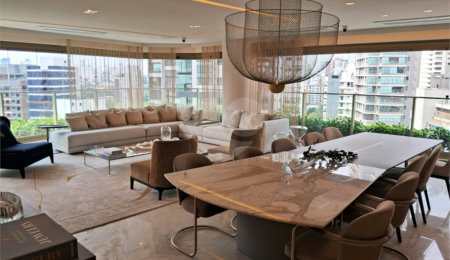 Apartamento à venda com 3 suítes em Moema, São Paulo, SP
