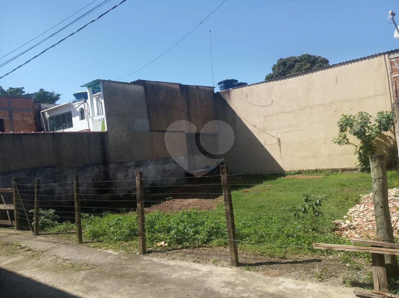 Terreno à venda em Canto do Rio, Seropédica, RJ