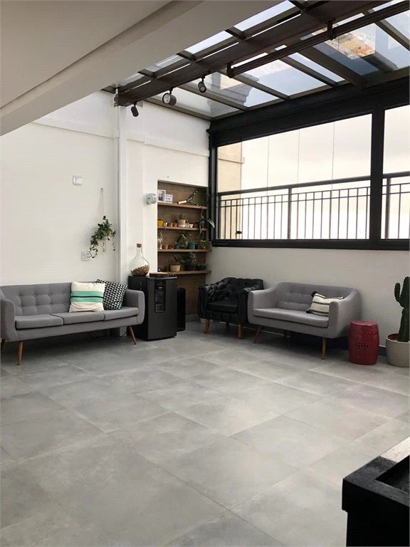 Apartamento à venda com 3 quartos, sendo 1 suíte,  em Jardim Parque Morumbi, São Paulo, SP