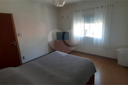Sobrado à venda com 3 quartos, sendo 2 suítes, em Chácara Monte Alegre, São Paulo, SP
