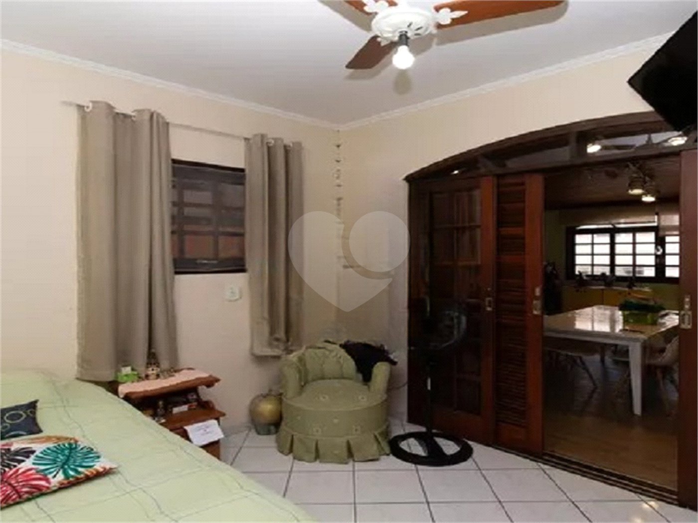 Casa à venda com 3 quartos, sendo 1 suíte, em Vila Gustavo, São Paulo, SP