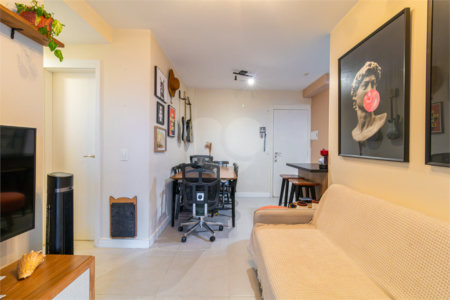 Apartamento à venda com 2 quartos, sendo 1 suíte,  em Santo Amaro, São Paulo, SP