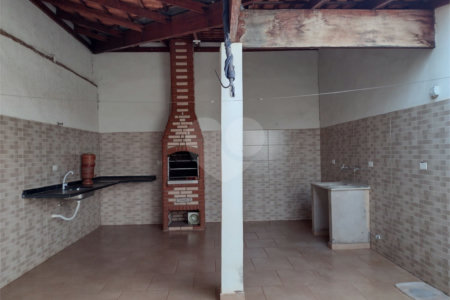 Casa à venda com 2 quartos, sendo 1 suíte, em Santa Eudóxia, São Carlos, SP