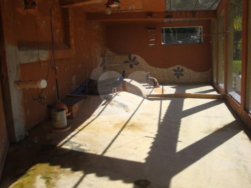 Sobrado à venda com 5 suítes em Juqueri Mirim, Mairiporã, SP