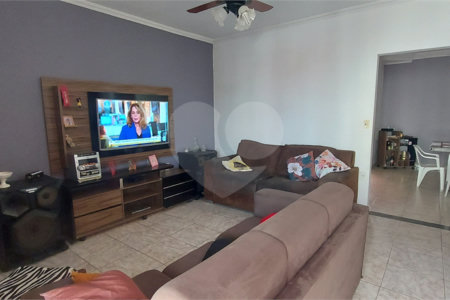 Casa à venda com 2 quartos, sendo 1 suíte, em Vila Jardini, Sorocaba, SP