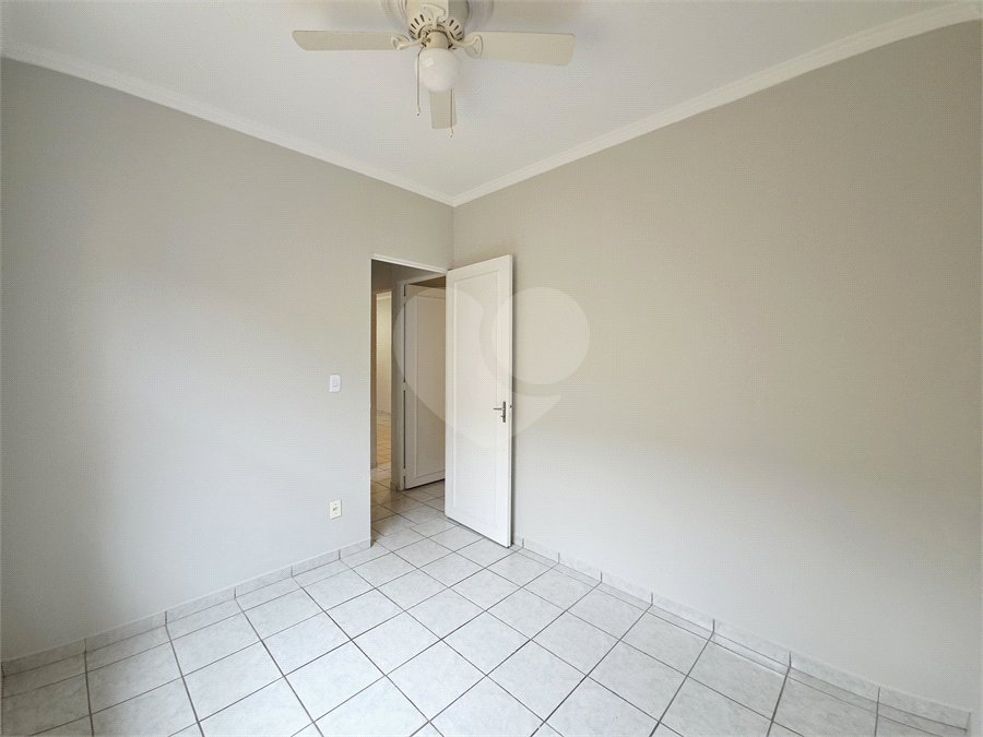 Casa à venda com 3 quartos, sendo 1 suíte, no condomínio Parque das Árvores, Sorocaba - SP