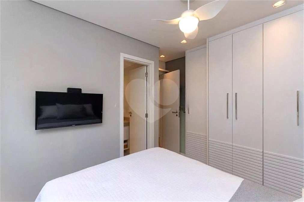 Apartamento à venda com 3 quartos, sendo 2 suítes, em Água Branca, São Paulo, SP