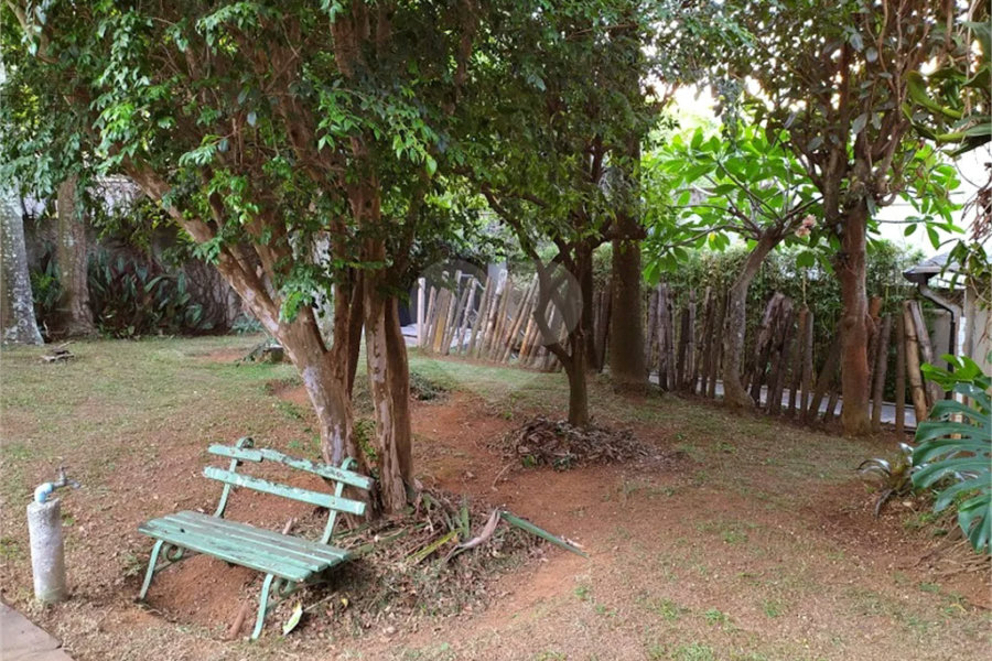 Casa com 4 quartos á venda em Brooklin, São Paulo - SP ou um novo projeto.
