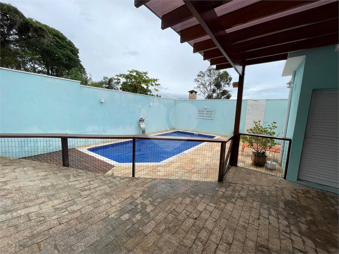 Casa à venda com 3 quartos, sendo 1 suíte,  em Picollo Villaggio, Louveira, SP