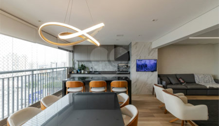 Apartamento à venda com 4 quartos, sendo 2 suítes,  em Mooca, São Paulo, SP