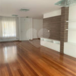 Casa à venda com 3 suítes no condomínio Villaggio Belvedere, São Paulo - SP