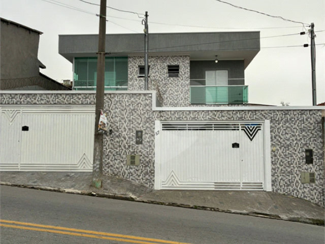 Sobrado à venda com 3 quartos, sendo 1 suíte,  em Vila Maricy, Guarulhos, SP