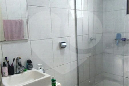 Sobrado à venda com 3 quartos, sendo 1 suíte, em Vila Libanesa, São Paulo, SP
