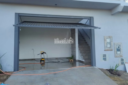 Casa à venda com 2 quartos, sendo 1 suíte, em Nova Suissa, Piracaia, SP