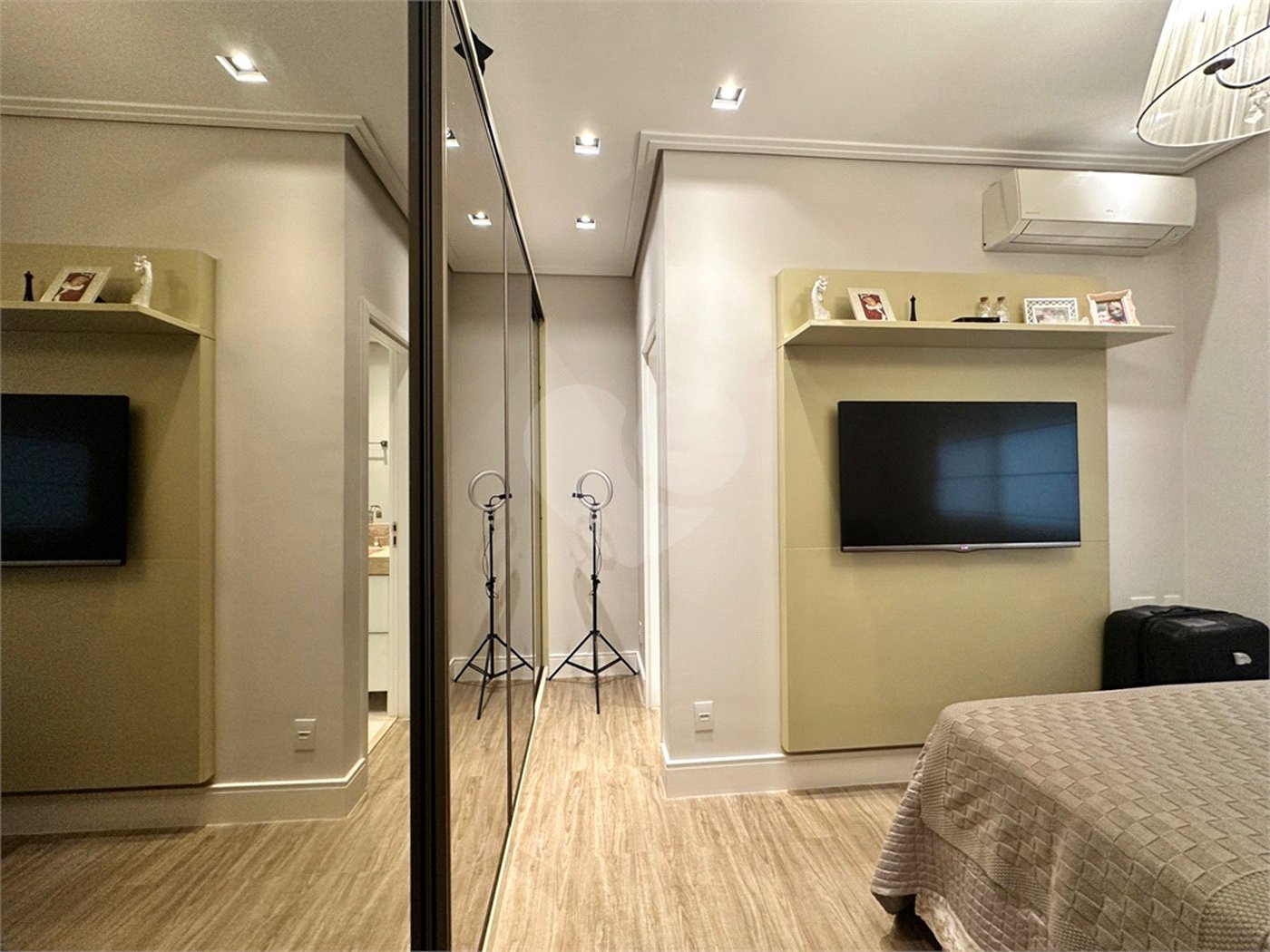 Apartamento à venda com 3 quartos, sendo 2 suítes, em Tremembé, São Paulo, SP
