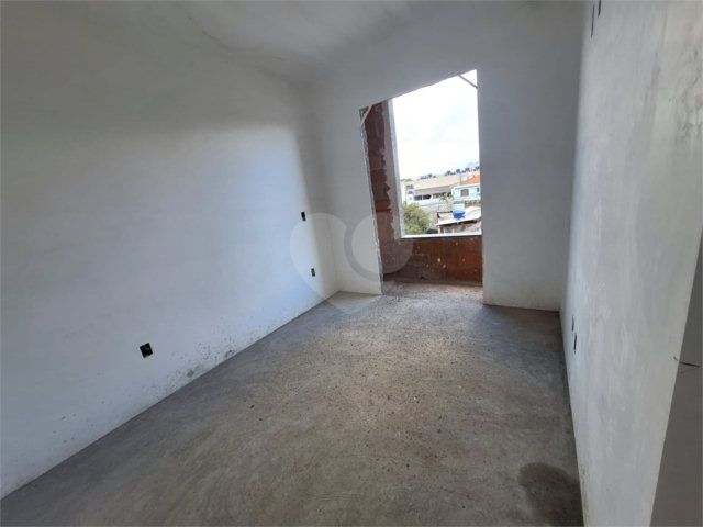 Casa à venda com 2 quartos no condomínio Ângelo Calandrino, São Paulo - SP