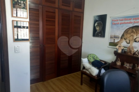 Casa Térrea à venda com 3 quartos, sendo 1 suíte,  em Cidade Dutra, São Paulo, SP