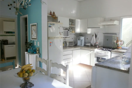 Casa à venda com 3 suítes em Bosque, Vinhedo, SP