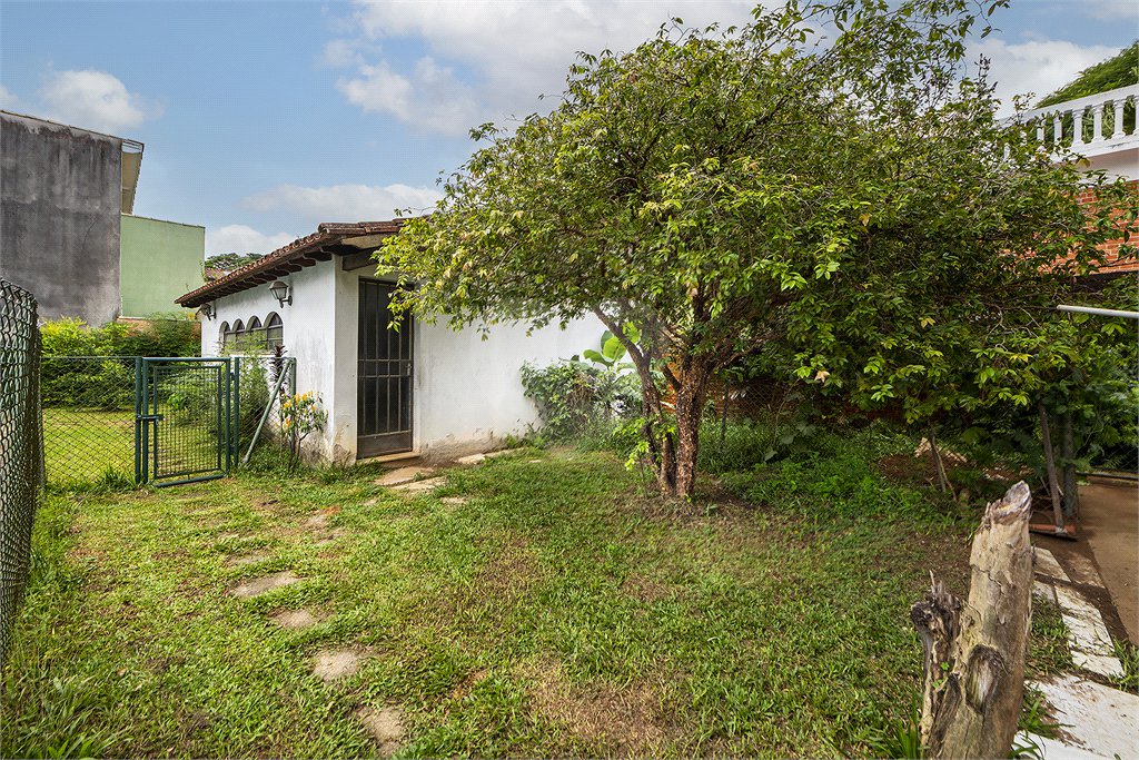 Sobrado à venda com 4 quartos, sendo 3 suítes, em Alto da Boa Vista, São Paulo, SP