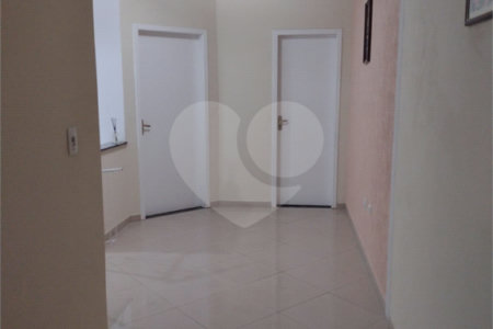 Sobrado à venda com 2 quartos, sendo 1 suíte, em Jardim Márcia, Suzano, SP