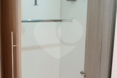Casa à venda com 3 suítes no condomínio Picollo, Louveira - SP