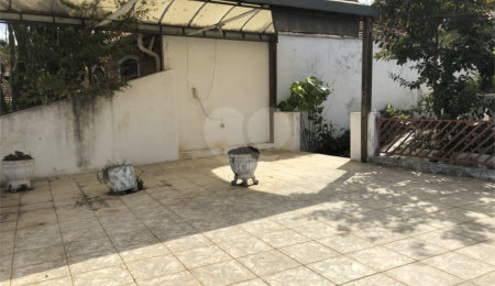 Casa Térrea à venda com 3 quartos, sendo 2 suítes,  em Horto Florestal, São Paulo, SP