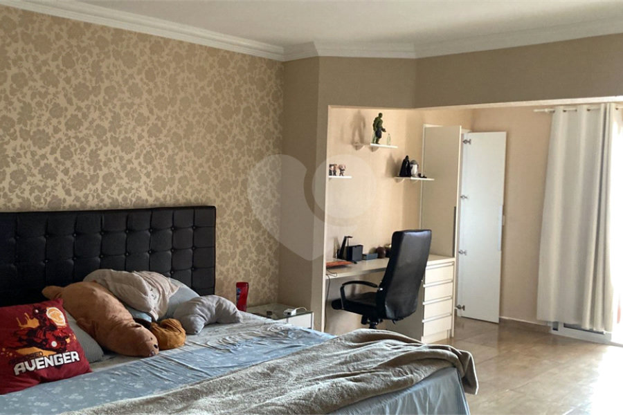 Sobrado à venda com 3 quartos, sendo 1 suíte, em Jardim Santa Beatriz, Guarulhos, SP