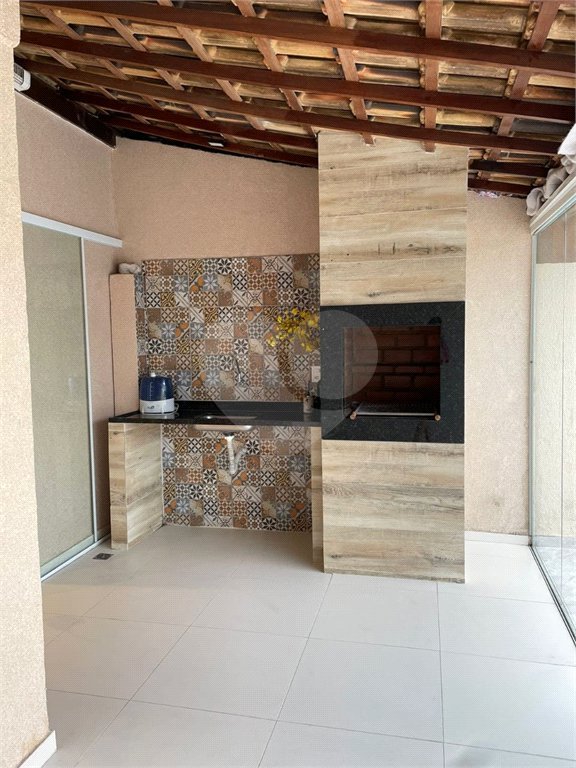 Cobertura à venda com 3 quartos, sendo 2 suítes, em Cachamorra, Rio de Janeiro, RJ