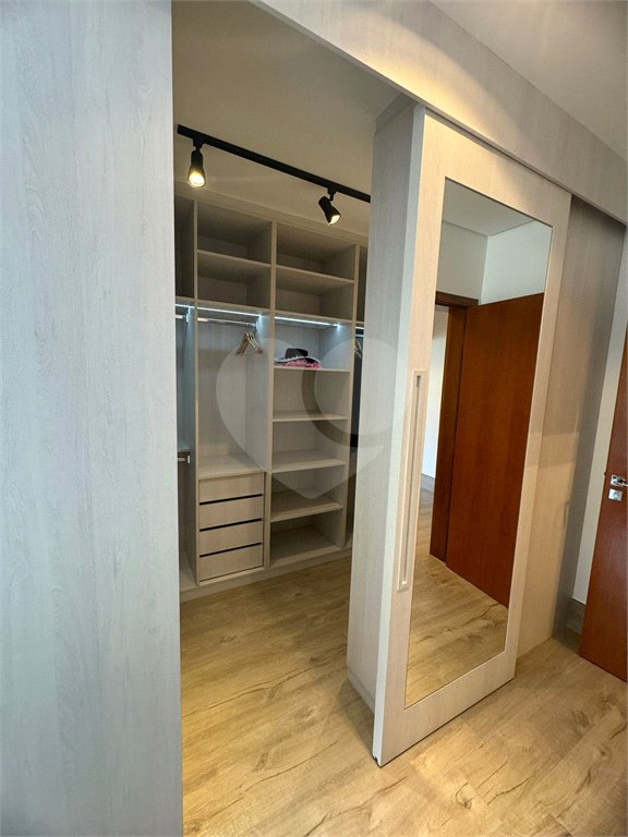Casa à venda com 4 suítes no condomínio Itaporã, Atibaia - SP