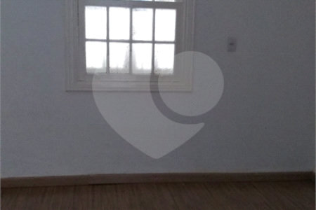 Casa à venda com 3 quartos, sendo 1 suíte, em Vila Mariana, São Paulo, SP