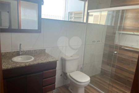 Casa à venda com 3 quartos em Jardim Itália, Itapetininga, SP