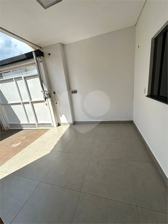 Casa para alugar com 2 quartos, sendo 1 suíte, em Parque dos Ipês III, Ponta Porã, MS