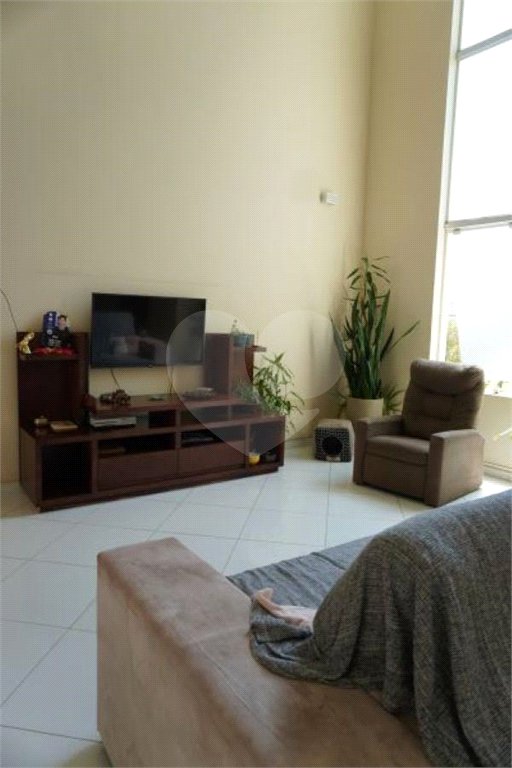 Casa à venda com 3 suítes no condomínio Amstalden, Indaiatuba - SP