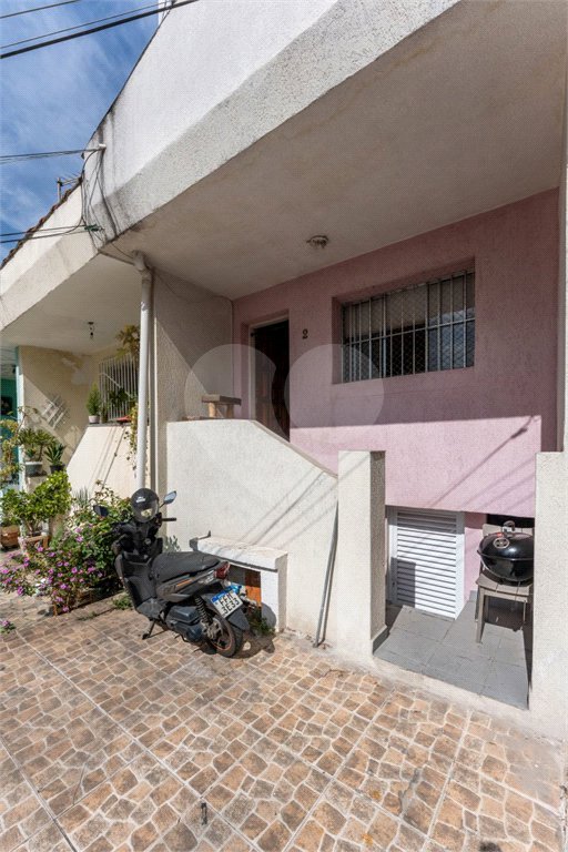 Casa de Vila à venda com 3 quartos, sendo 1 suíte, em Vila Pompéia, São Paulo, SP