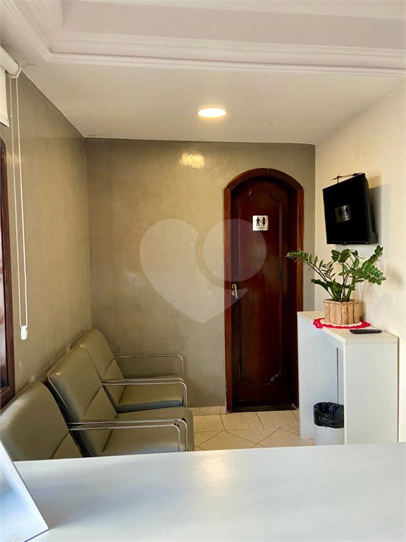 Sobrado à venda com 3 quartos, sendo 1 suíte, em Vila Gomes Cardim, São Paulo, SP