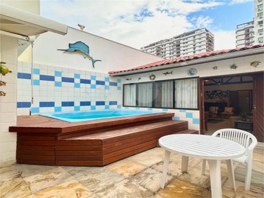 Casa de Vila à venda com 4 quartos, sendo 2 suítes,  em Botafogo, Rio de Janeiro, RJ