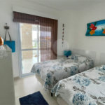 Apartamento à venda com 3 quartos, sendo 1 suíte,  em Jardim Belmar, Guarujá, SP