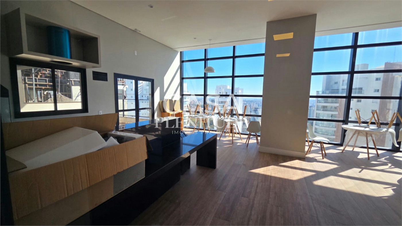 Duplex à venda ou para alugar com 4 quartos, sendo 5 suítes, em Parque Campolim, Sorocaba, SP