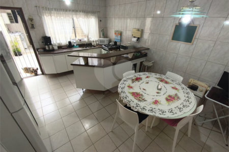 Sobrado à venda com 2 quartos em Água Fria, São Paulo, SP