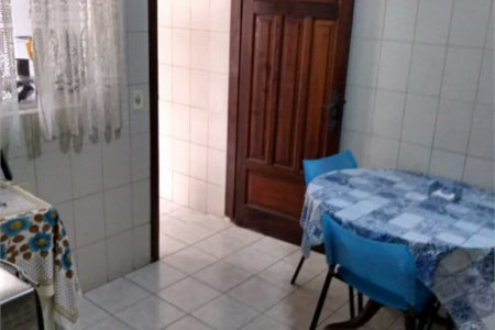 Casa à venda com 4 quartos, sendo 1 suíte,  em Alto da Lapa, São Paulo, SP