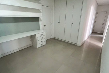 Apartamento à venda com 3 suítes em Vila Andrade, São Paulo, SP