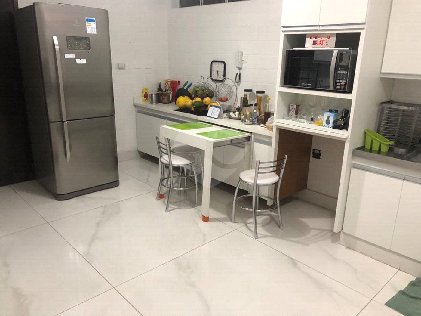 Casa de Vila à venda com 4 quartos, sendo 2 suítes, em Jardim dos Estados, São Paulo, SP