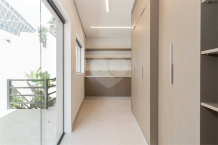 Casa à venda com 4 quartos, sendo 1 suíte, em Jardim Guedala, São Paulo, SP