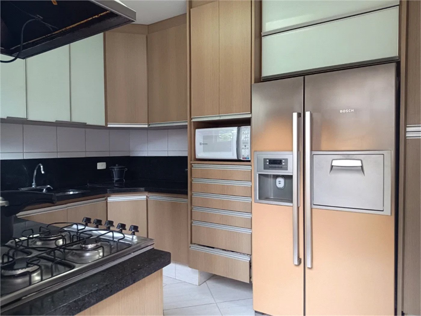Casa Térrea à venda com 4 quartos, sendo 3 suítes, em Jardim Morumbi, São Paulo, SP
