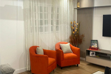Casa à venda com 3 suítes em Vila Oceania, Poá, SP