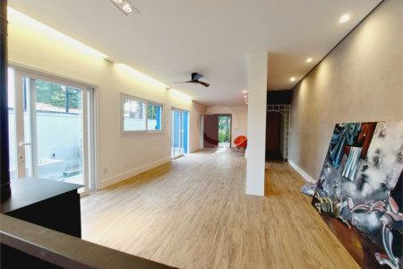Casa à venda com 3 suítes em Lapa, São Paulo, SP